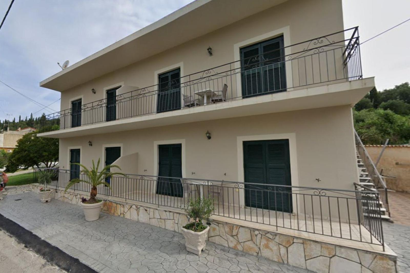 Georgia'S Apartments, Ipsos Corfu Екстериор снимка
