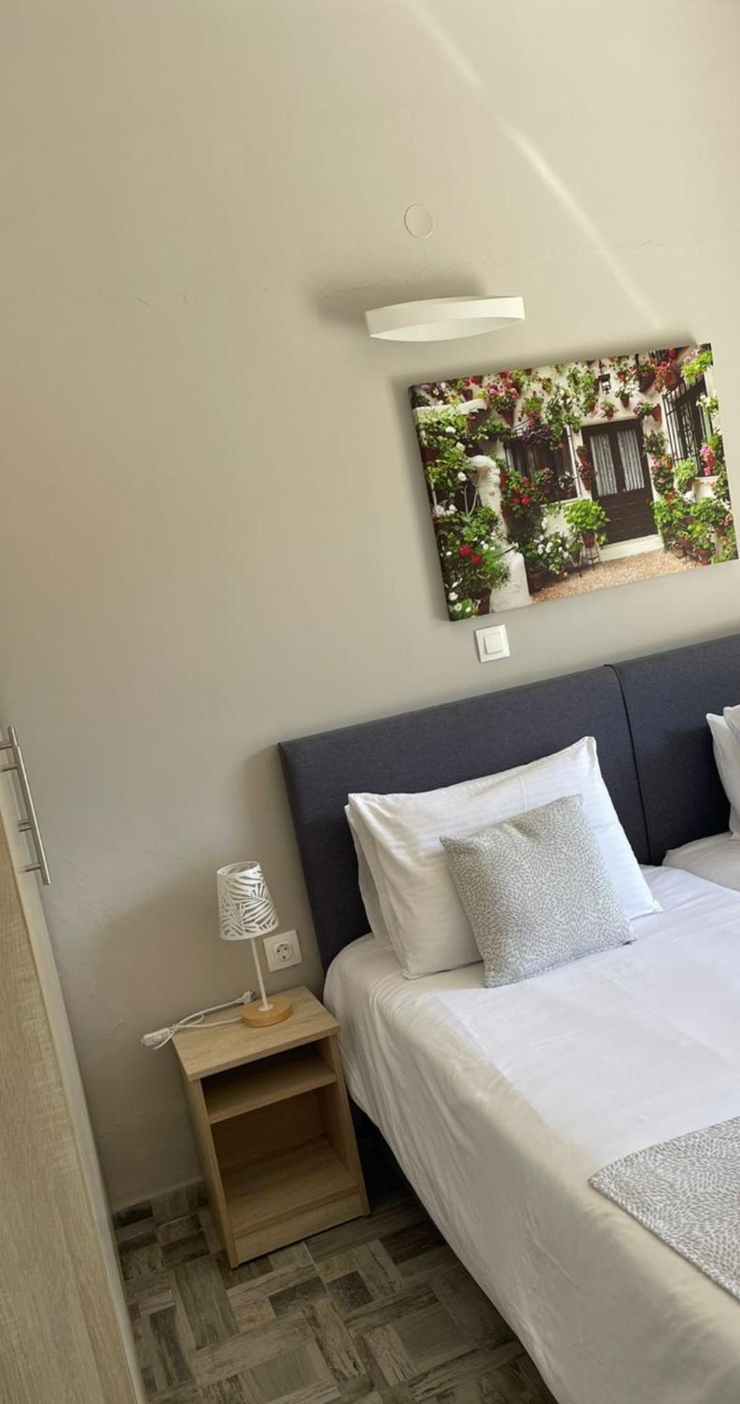 Georgia'S Apartments, Ipsos Corfu Екстериор снимка