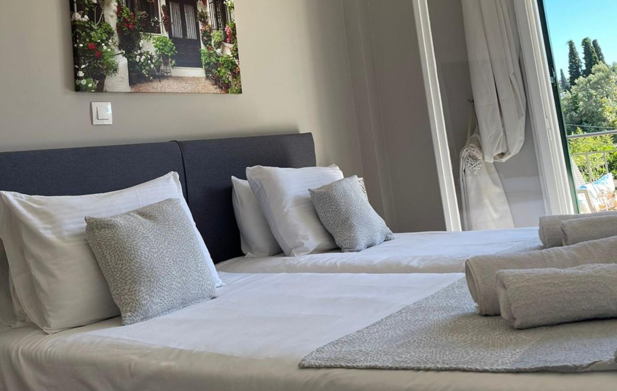 Georgia'S Apartments, Ipsos Corfu Екстериор снимка