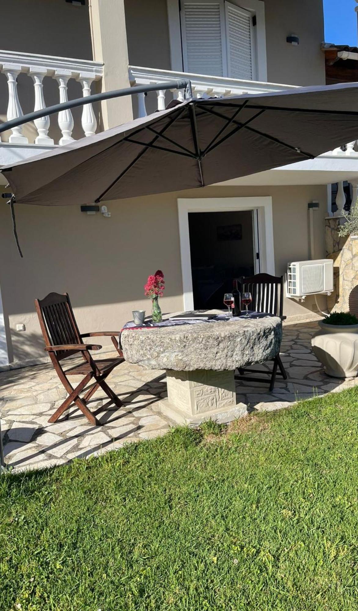 Georgia'S Apartments, Ipsos Corfu Екстериор снимка